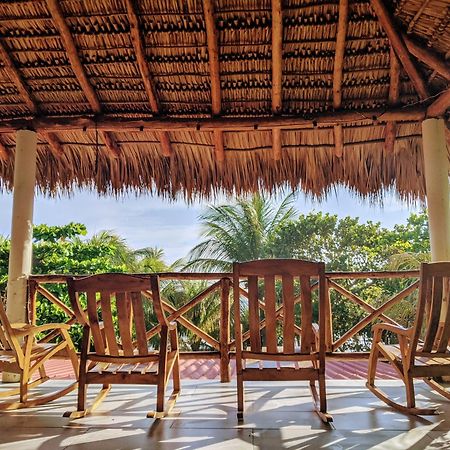 The Free Spirit Hostel Transito Exterior photo